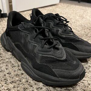 adidas Ozweego Black 8.5